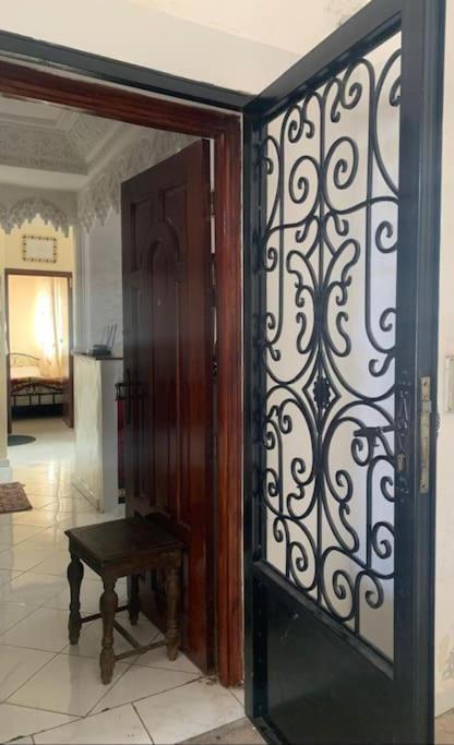 Comodo Apartamento A 8 Min Del Aeropuerto De Casablanca,Wifi Ultra Rapido Y Parking Gratis Derroua Exterior photo