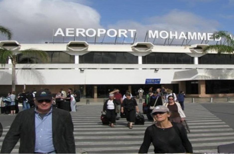 Comodo Apartamento A 8 Min Del Aeropuerto De Casablanca,Wifi Ultra Rapido Y Parking Gratis Derroua Exterior photo